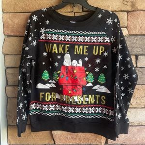 Peanuts black print Christmas “Wake Me Up For Presents” sweatshirt Large